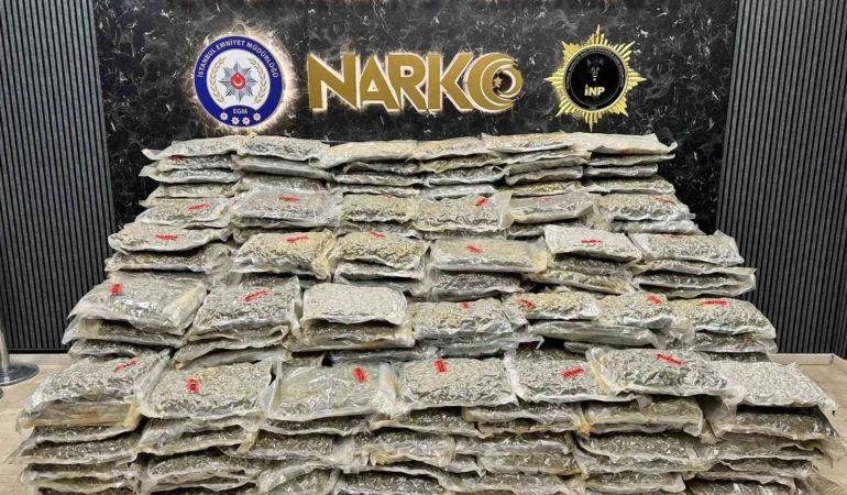 Küçükçekmece’de nefes kesen uyuşturucu operasyonu: 527 kilo uyuşturucu ele geçirildi