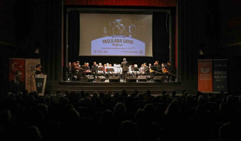 Olgun gençler, yaşlılara saygı haftasında hünerlerini sergiledi