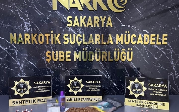 Sakarya’da zehir tacirlerine operasyon: 3 tutuklama