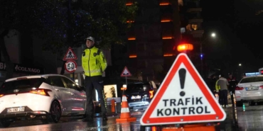 Kadıköy’de kural tanımayana geçit yok: Trafikte ihlale anında müdahale