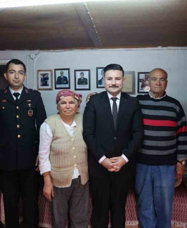 Gökçeada Kaymakamı Acar’dan Gazi ailesine bayram ziyareti