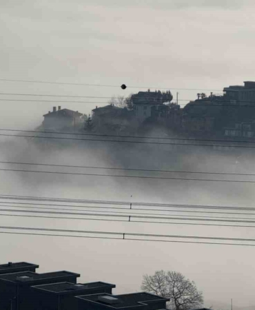 Sakarya güne sisle uyandı, görüş mesafesi 10 metreye kadar düştü