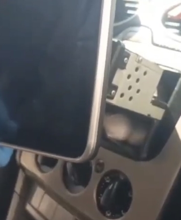 Bursa’da film gibi operasyon, Islak mendilden, aracın zulasına… Hepsi tek tek çıktı