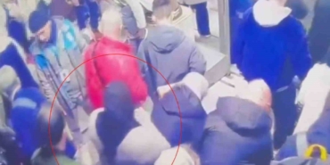 Sultanahmet’te yankesicilik yapan 2 kadın suçüstü yakalandı