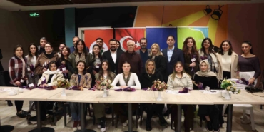 Başkan Mustafa Bozbey, gençlere sahur yaptı