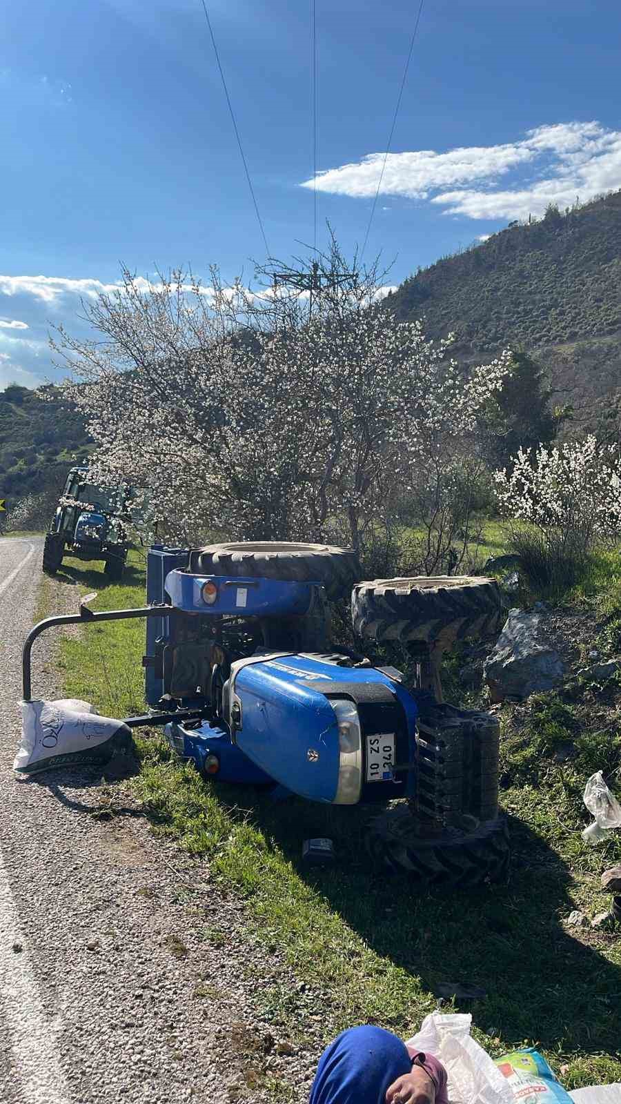 Balıkesir’de traktör devrildi: 1 ölü