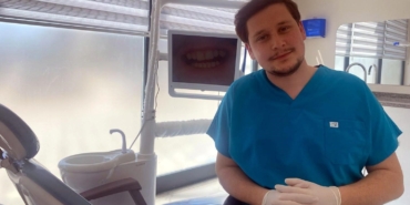 Sosyal medya üzerinde satılan diş parlatıcı ve benzeri ürünlere inanmayın