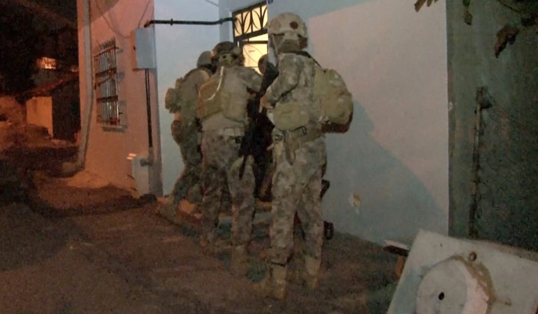 3 kişinin öldüğü saldırının düğümü çözülüyor: 6 şüpheli tutuklandı