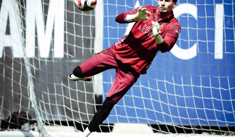 Galatasaray, Göztepe müsabakasının hazırlıklarını sürdürdü