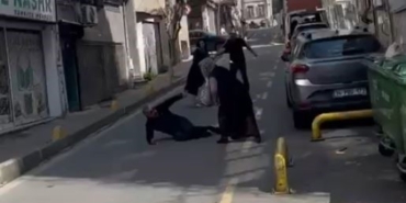 Fatih’te boşanma aşamasındaki çiftin aileleri arasında tartışma: 2 yaralı