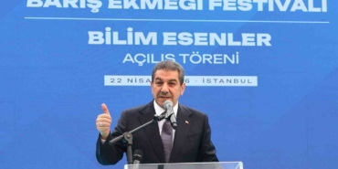 Bakan Kacır’dan Esenler’e müjde: "İlçeye muhteşem bir teknopark kazandırıyoruz"