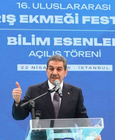 Bakan Kacır’dan Esenler’e müjde: "İlçeye muhteşem bir teknopark kazandırıyoruz"