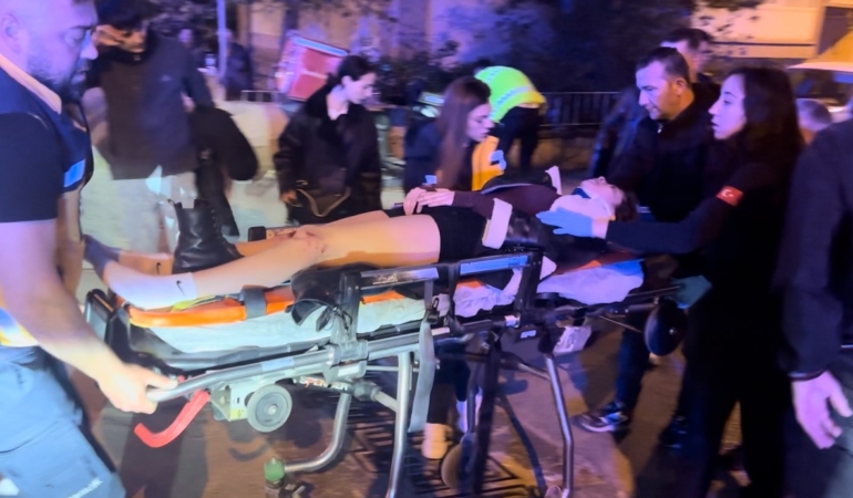 Edirne’de devrilen motosikletteki genç kız yaralandı