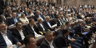 Bakan Bolat, Bursa’da iş adamlarıyla bir araya geldi