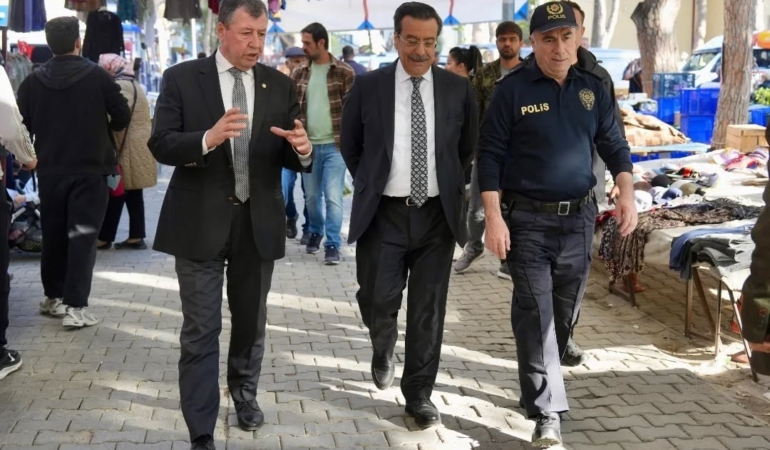 Kaymakam Atilla, pazar esnafını ziyaret etti