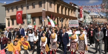 Edirne’de 23 Nisan coşkusu Balkanlardan gelen öğrencilerle birlikte yaşandı
