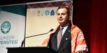 Akın, "Balıkesir, milli birliğin ve beraberliğin tam merkezidir"