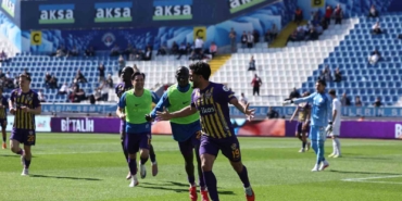 Trendyol Süper Lig: Eyüpspor: 3 - Gaziantep FK: 0 (Maç sonucu)