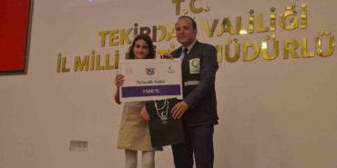 Tekirdağ’da "Sağlıklı Nesil Sağlıklı Gelecek" yarışmasında dereceye giren öğrenciler ödüllerini aldı