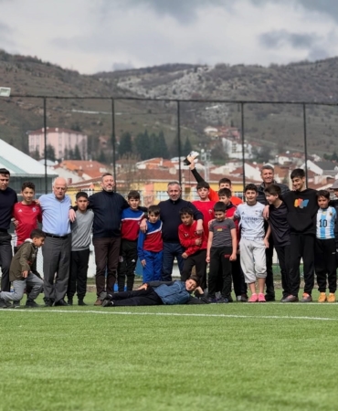 İl Başkanı Yıldırım Gençlik Merkezi’nde gençlerle buluştu