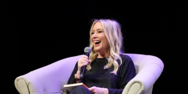 Çekmecem’de Kitap Var’ın Konuğu Saba Tümer oldu