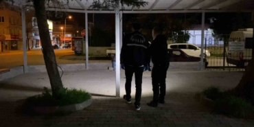 Aşk üçgeni bıçaklı kavgaya dönüştü: 2 yaralı