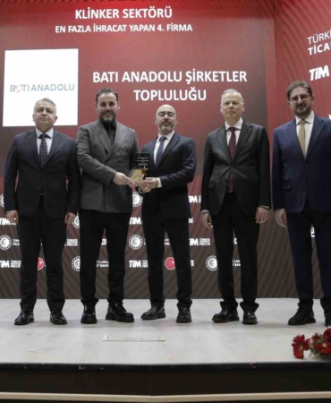 Batı Anadolu Şirketler Topluluğu’na üç ödül birden