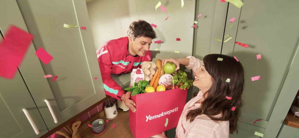 Yemeksepeti, 25 yıllık inovasyon yolculuğunu yeni reklam filmiyle kutluyor