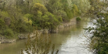 Sakarya Nehri’ne düşen çocuk didik didik aranıyor