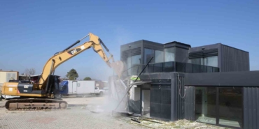 Nilüfer’de kaçak yapılar yıkıldı