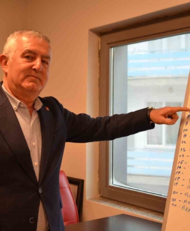 AK Parti’nin kazandığı seçimde CHP’li üye ’boş’ oy attığını itiraf etti