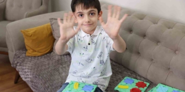 Evde eğitim gören özel çocuklara 23 Nisan sürprizi