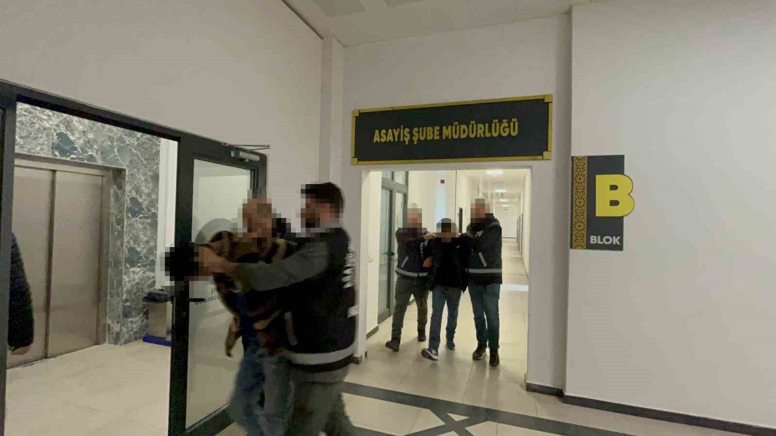 200 bin liralık kablo çalan hırsızların bindiği motosiklet de çalıntı çıktı