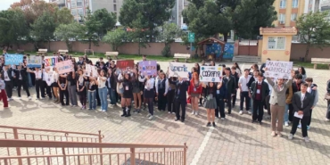 Burhaniye’ de çalıştay öğrencileri akademisyenlerle buluşturdu