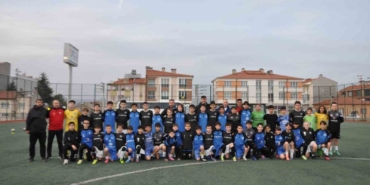 Kazanan dostluk oldu