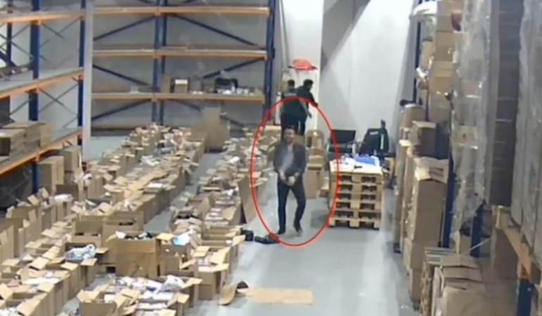 İstanbul Havalimanı Gümrük Müdürlüğü’nde görevli 4 gümrük personeli usulsüzlük iddiasıyla gözaltına alındı