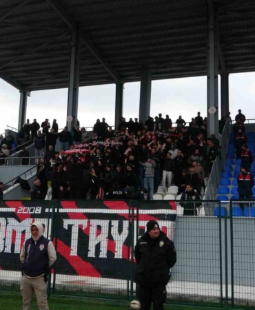 Gergin geçen maçların kazananları Osmaneli takımları oldu