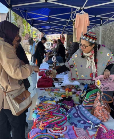 Gölcük’te el emeği ürünler şölende sergileniyor