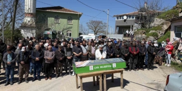 Bayramiç’te kocası tarafından av tüfeğiyle öldürülen kadın toprağa verildi