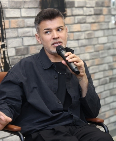 Ünlü modacı deneyimlerini öğrencilerle paylaştı