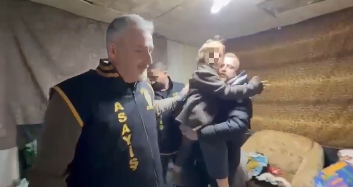 Bursa’da 7 yıl önce kaybettiği oğluna nihayet kavuştu