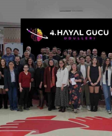 Hayallerinin peşinden gittiler