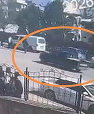 Balkondan düşen 3 yaşındaki çocuk, ağır yaralandı