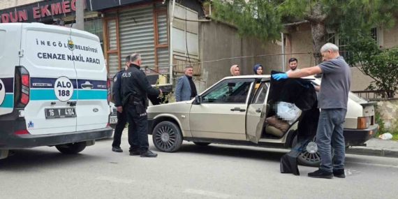 Bursa’da genç otomobilin içinde ölü bulundu