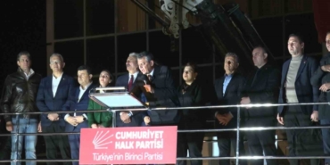 CHP Genel Başkanı Özel: "Mustafa Bozbey yargı önünde yargılansın, televizyondan canlı yayınlansın kararı millet versin Bursa versin"