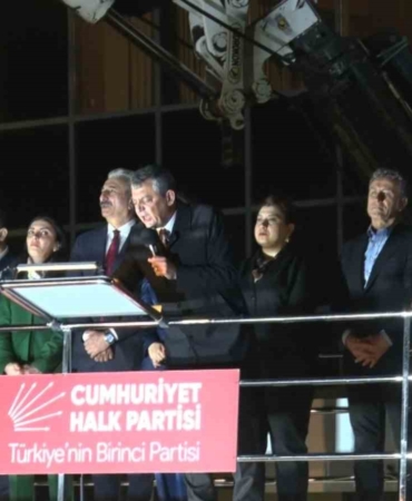 CHP Genel Başkanı Özel: "Mustafa Bozbey yargı önünde yargılansın, televizyondan canlı yayınlansın kararı millet versin Bursa versin"