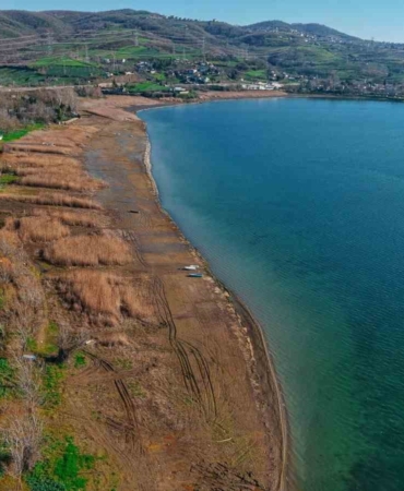 Sapanca Gölü’nde kaçak yapı yıkım çalışmalarının ikinci etabına başlandı