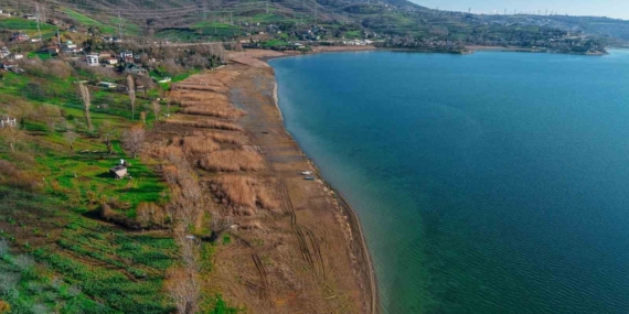 Sapanca Gölü’nde kaçak yapı yıkım çalışmalarının ikinci etabına başlandı