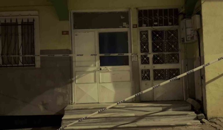 Esenyurt’ta zehirlenme şüphesiyle 7 kişi hastaneye kaldırıldı
