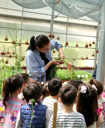 Çocuklar toprak sevgisini Osmangazi’de öğrendi